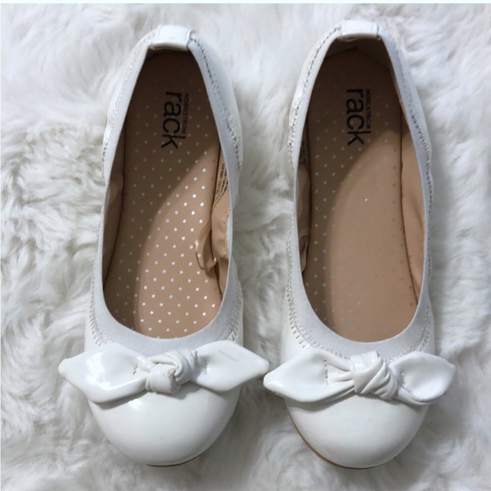 Nordstrom Rack White Bow Flats Dress Shoes